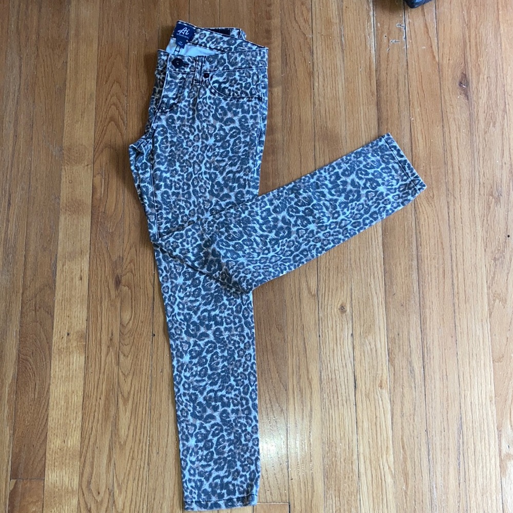 Authentic Icon animal print skinny jeans 
Size 24